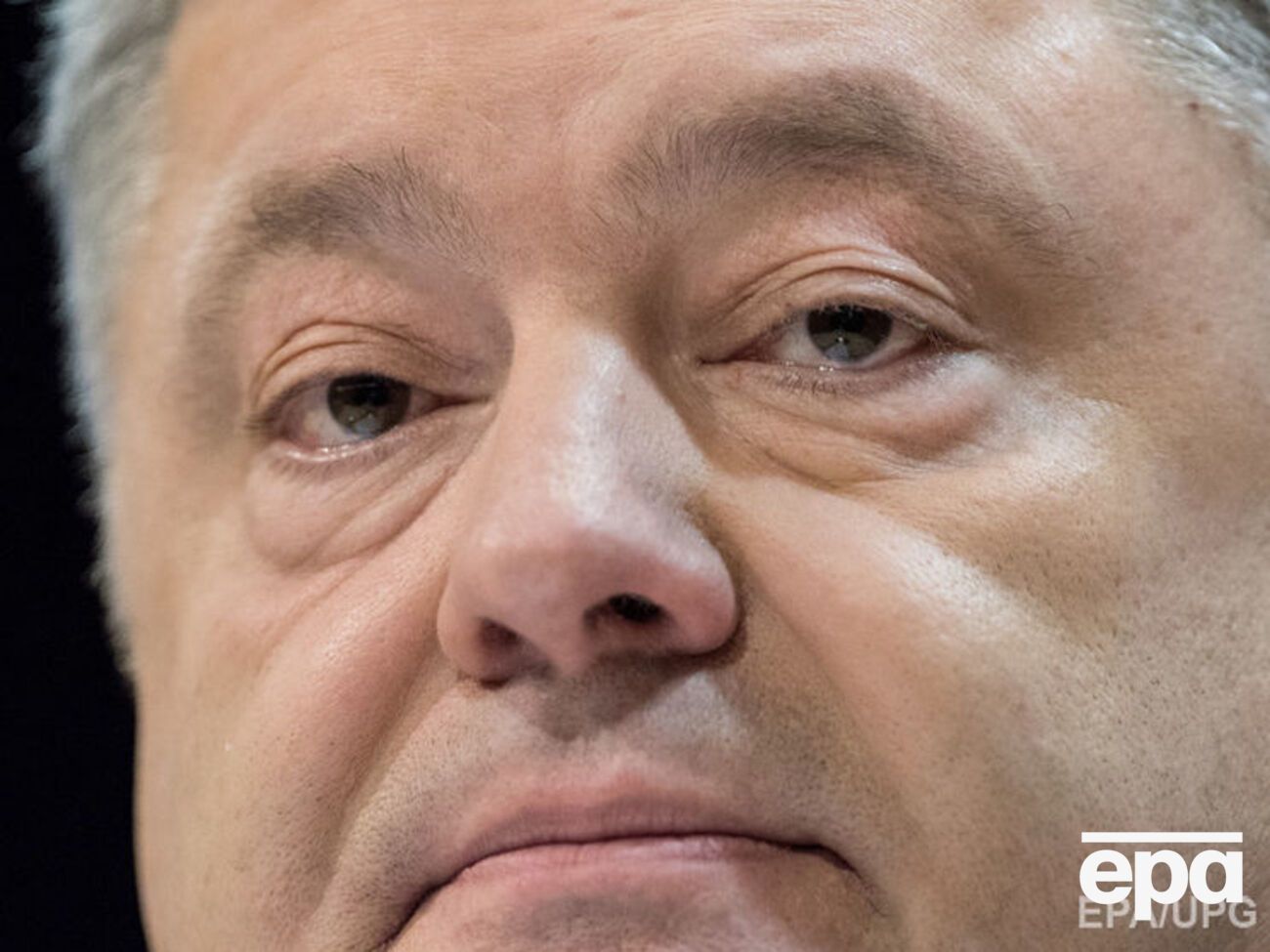 От Порошенко требуют объяснить причину депортации Надирадзе в Грузию