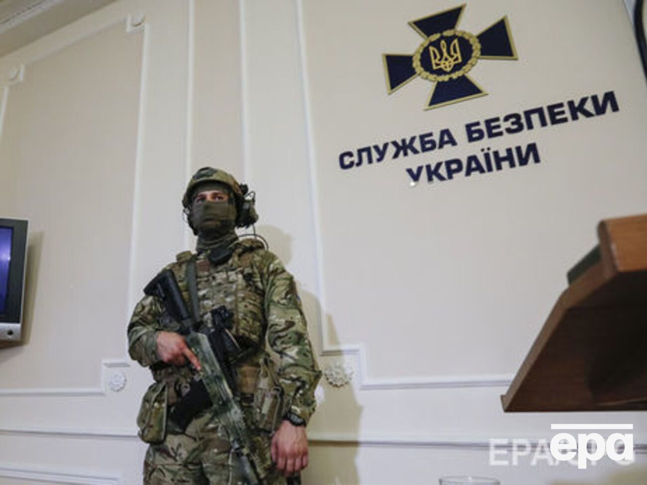 За даними СБУ, в Україні підозрюваний у вбивстві Хлєбнікова перебував в організованому злочинному угрупованні