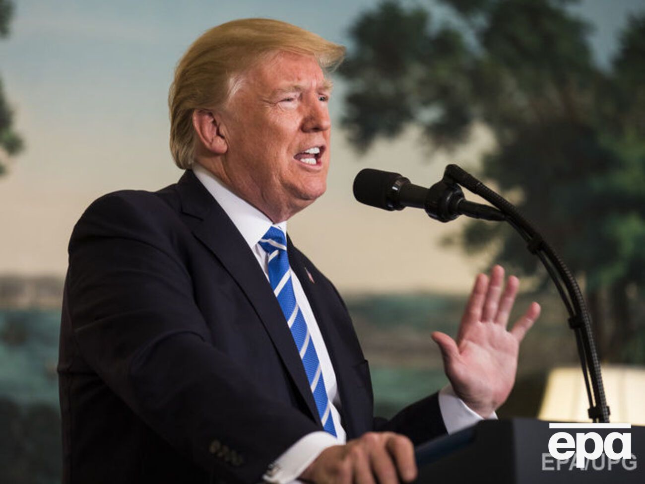 За інформацією телеканала ABC, Трампу запропонують виділити приблизно $50 млн на купівлю Україною озброєння