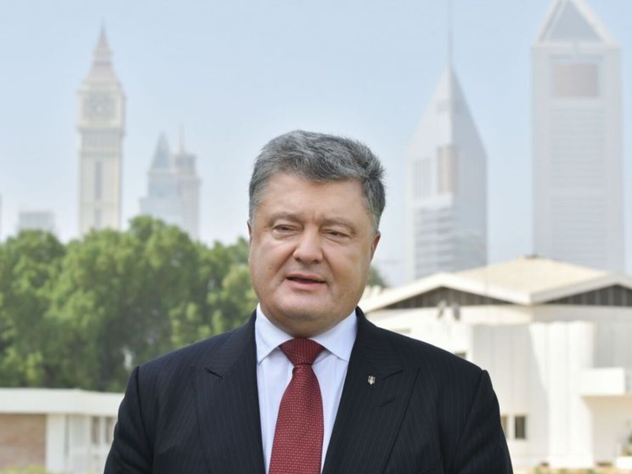 Украина и ОАЭ договорились об отмене виз, сообщил президент