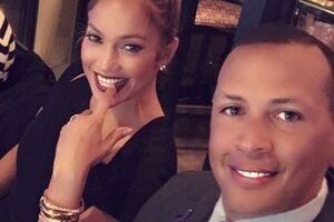 Лопес позировала вместе с Родригесом