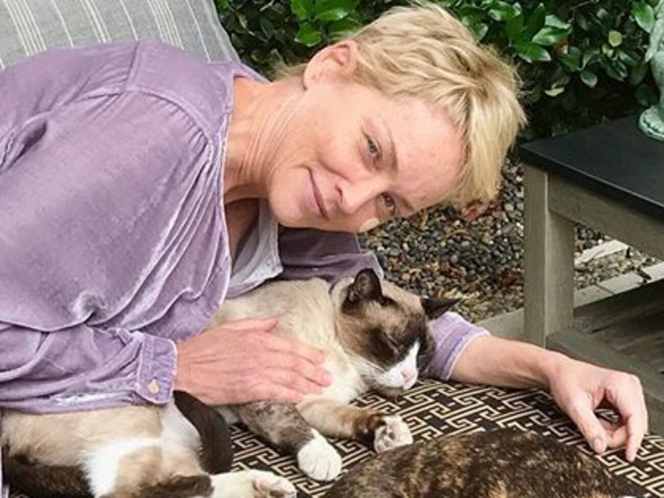 Стоун поделилась архивным снимком