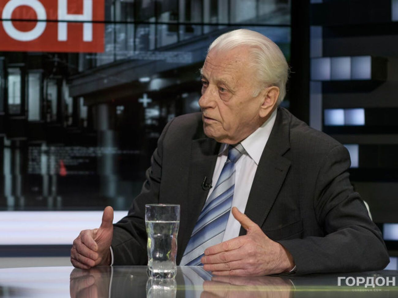 Cтепан Хмара: В Крыму люди просто ждали команды! Я целый ряд офицеров знаю, которые готовы были защищаться