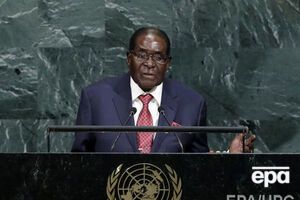 Мугабе правит страной 37 лет