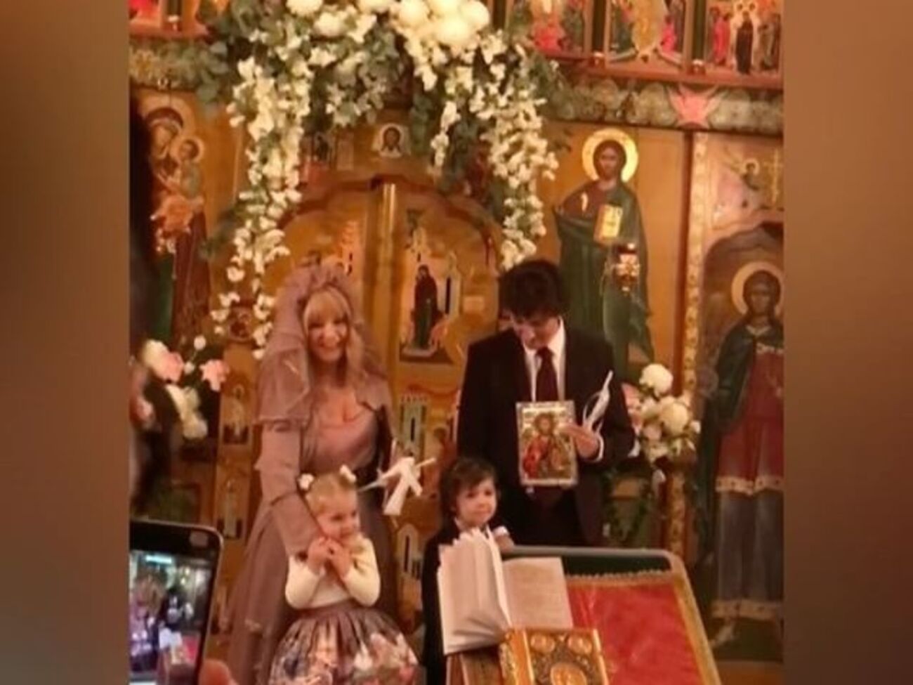 Галкін: У нас радісна світла подія! Ми повінчалися