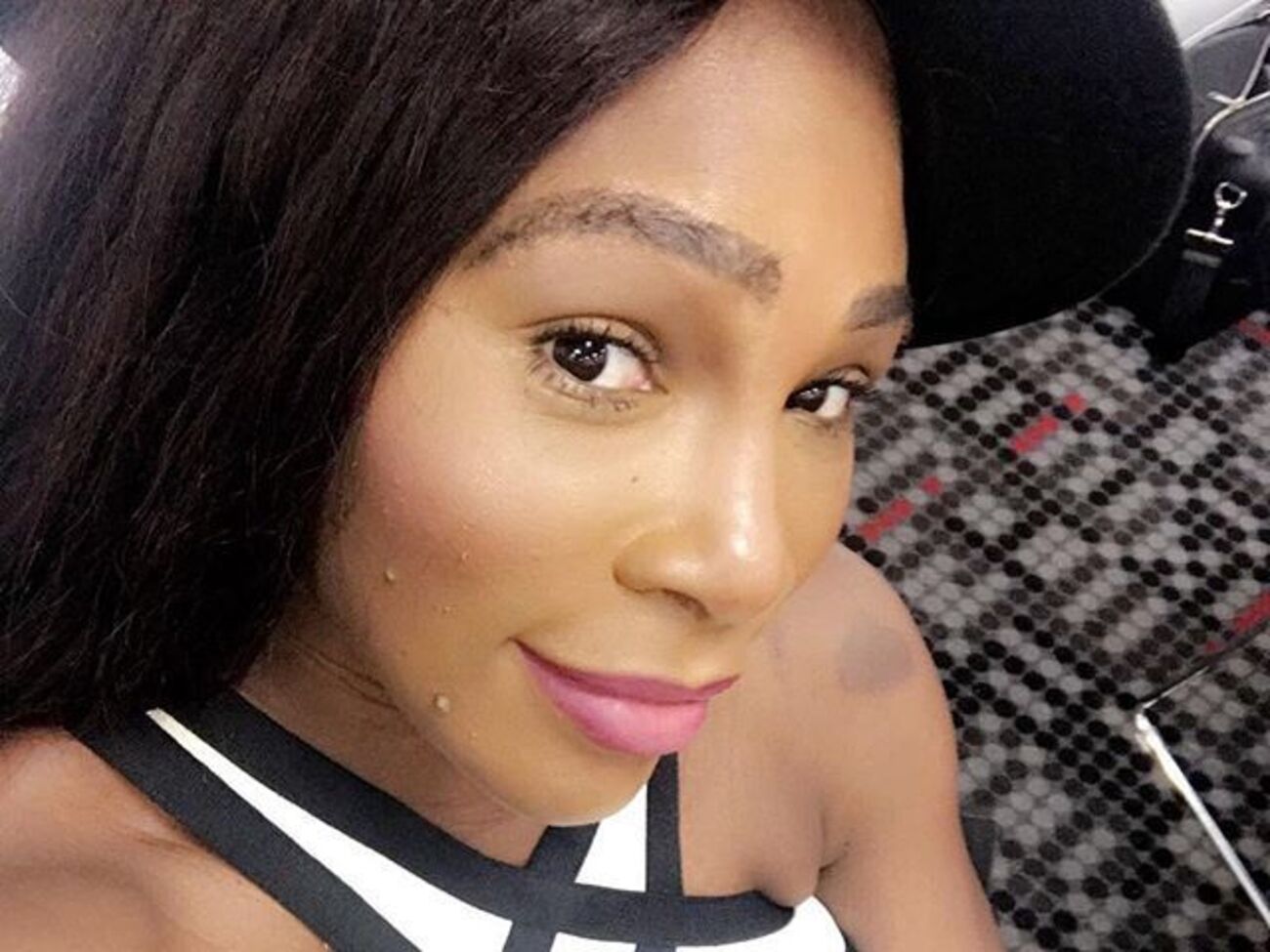 Вільямс показала фото в білій сукні