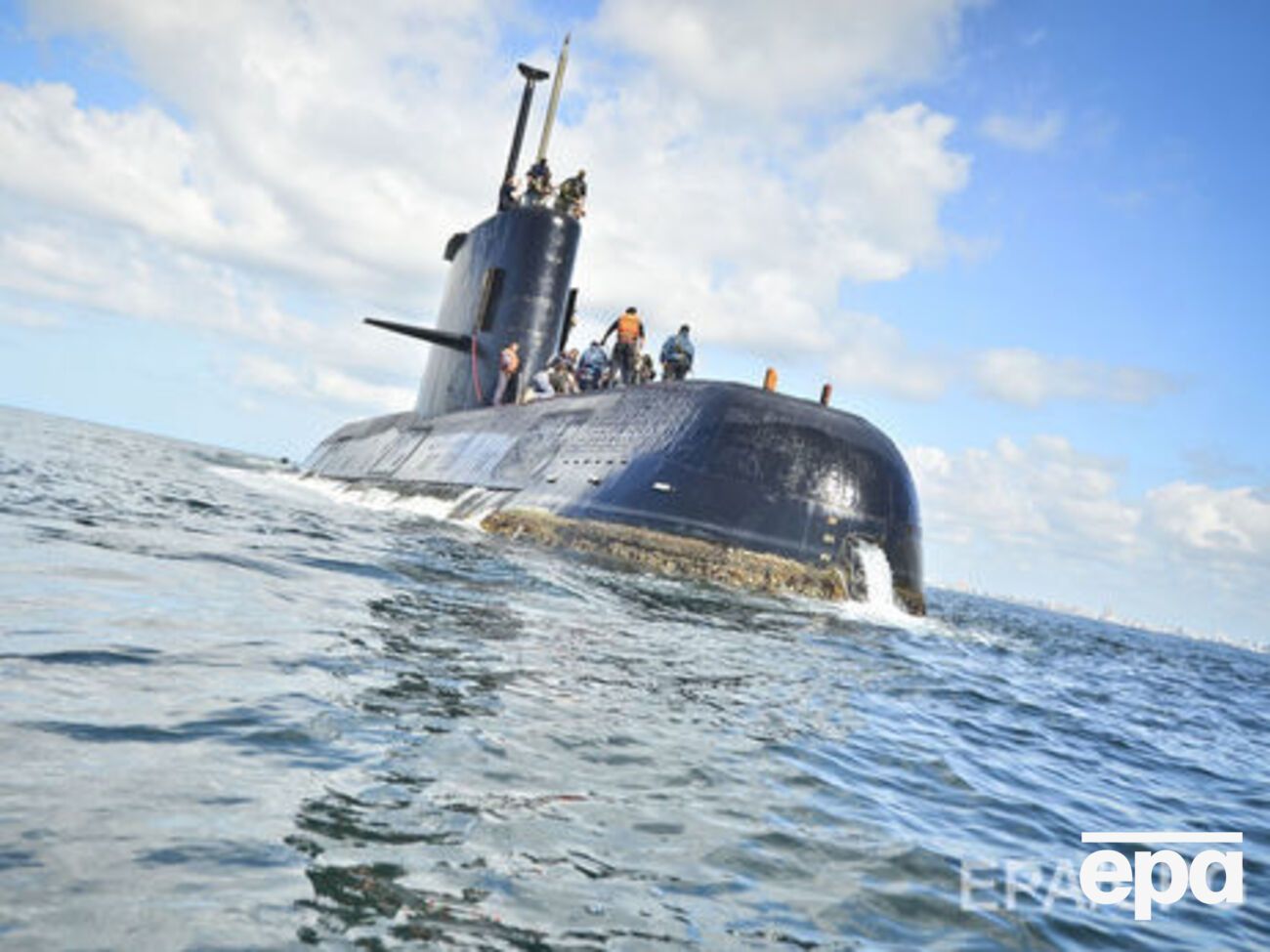 Подлодка с 44 членами экипажа на борту пропала 15 ноября