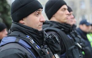 На улицах Киева будут дежурить вооруженные патрули