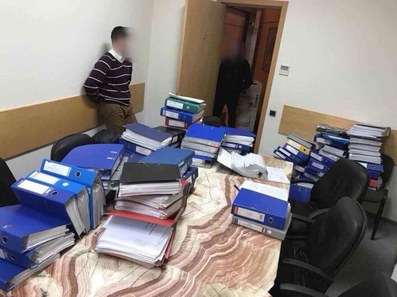 Прокуратура і СБУ провели обшуки у підрядників і чиновників НСК "Олімпійський"
