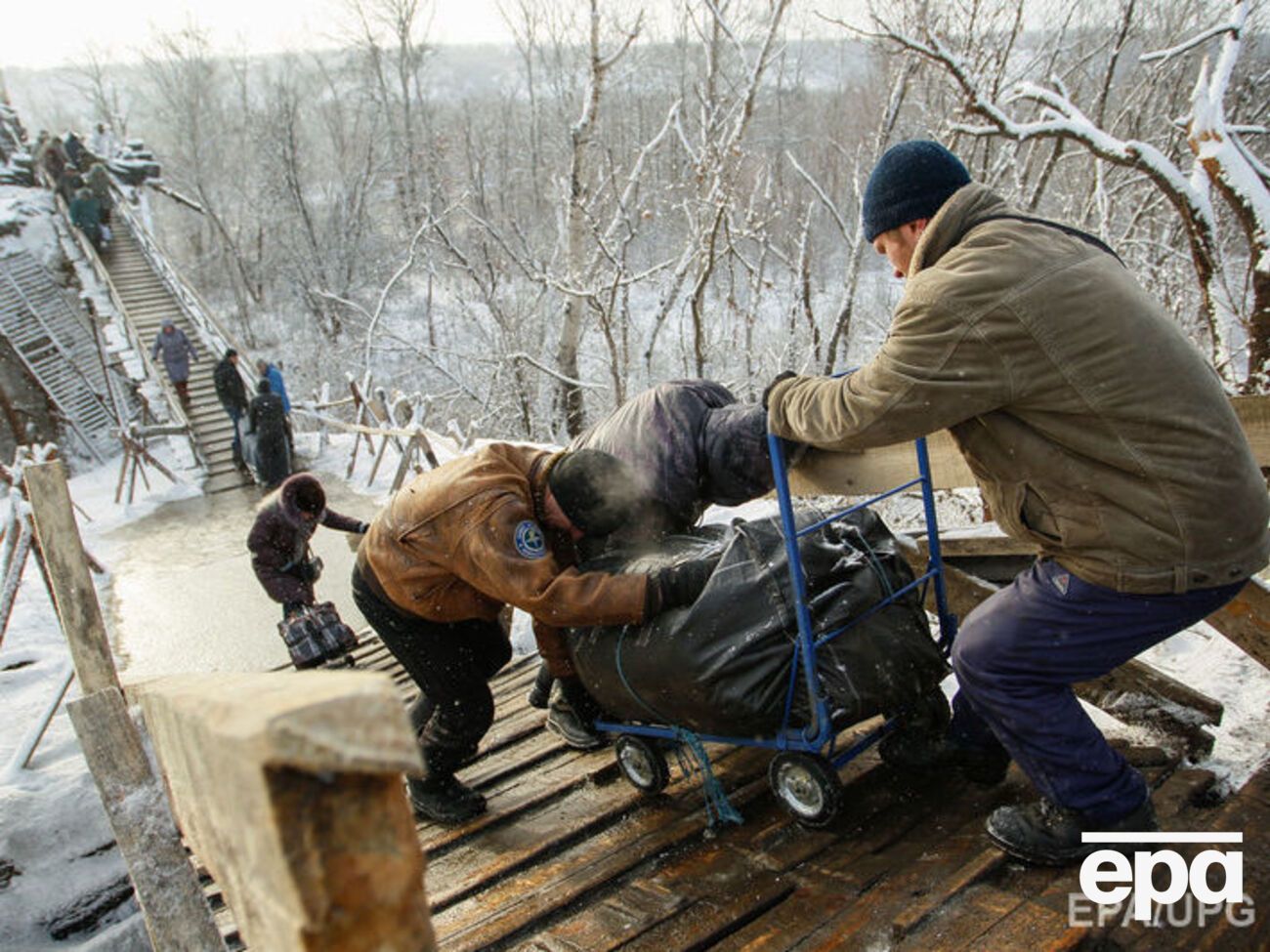 В ОБСЄ заявили, що стан дерев'яних конструкцій на мості у Станиці Луганській швидко погіршується