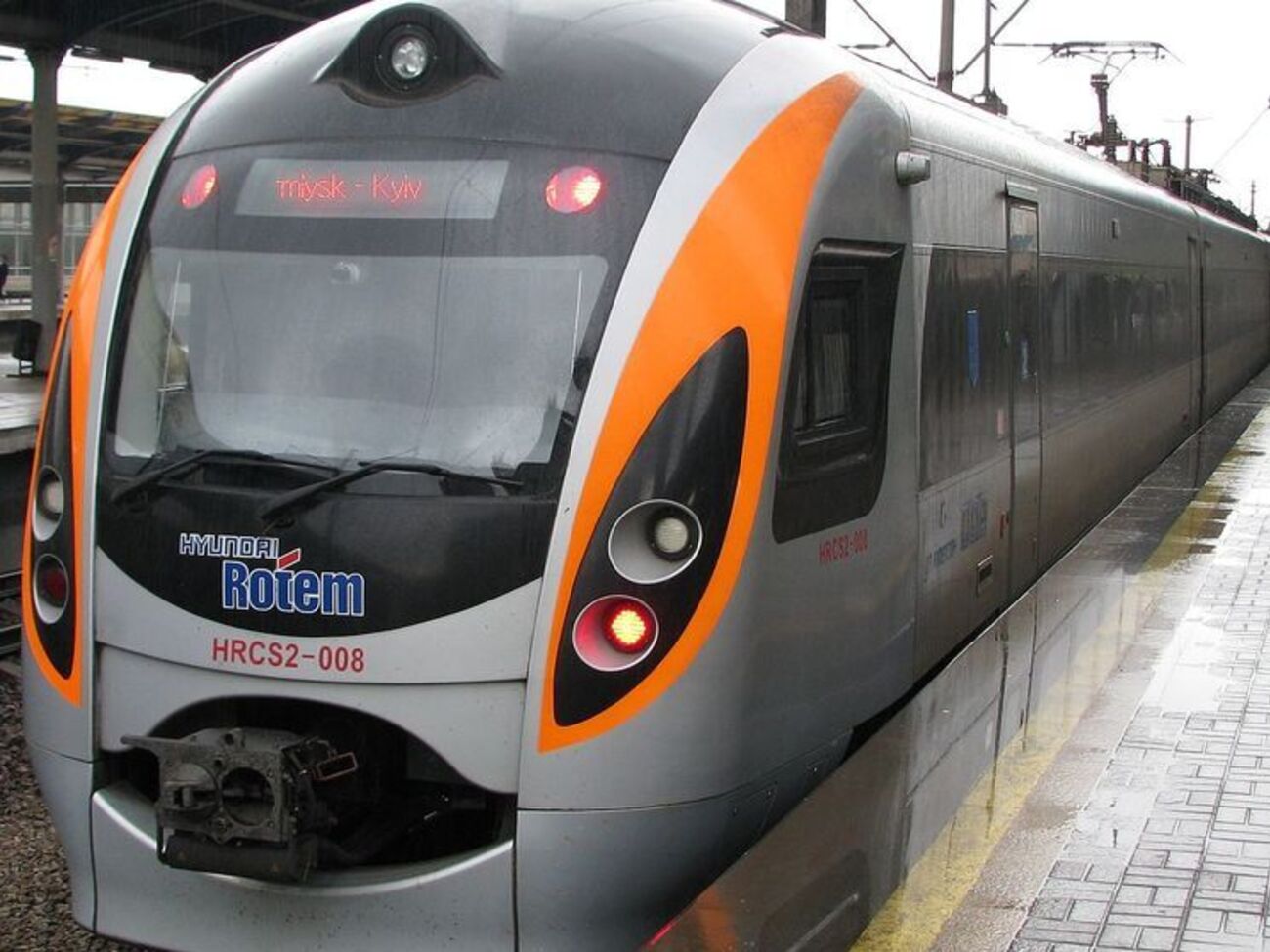 За маршрутом поїзда №716 надали підмінний поїзд "Львівської залізниці"