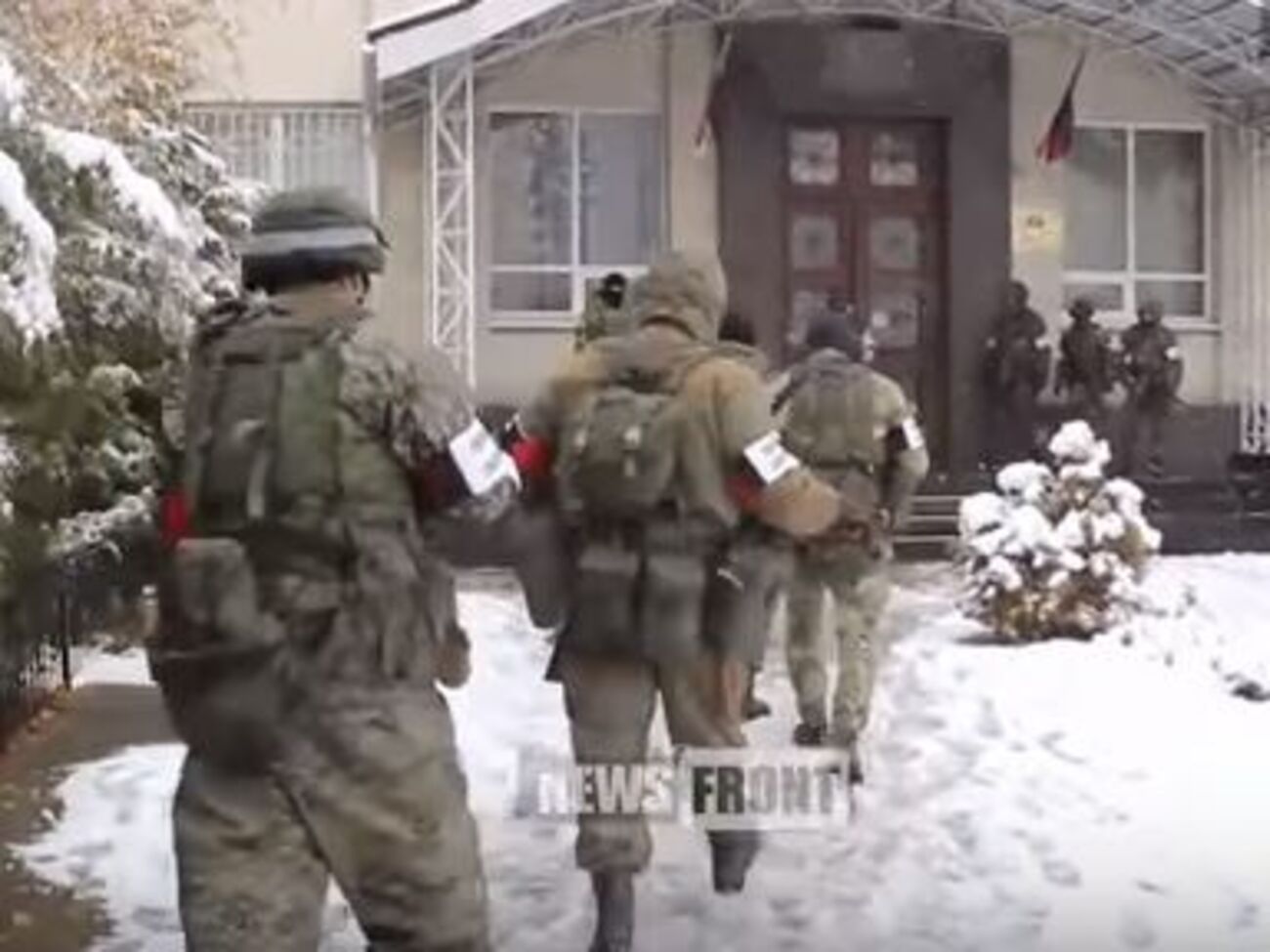 Раніше повідомляли про арешт понад 20 працівників "прокуратури ЛНР"