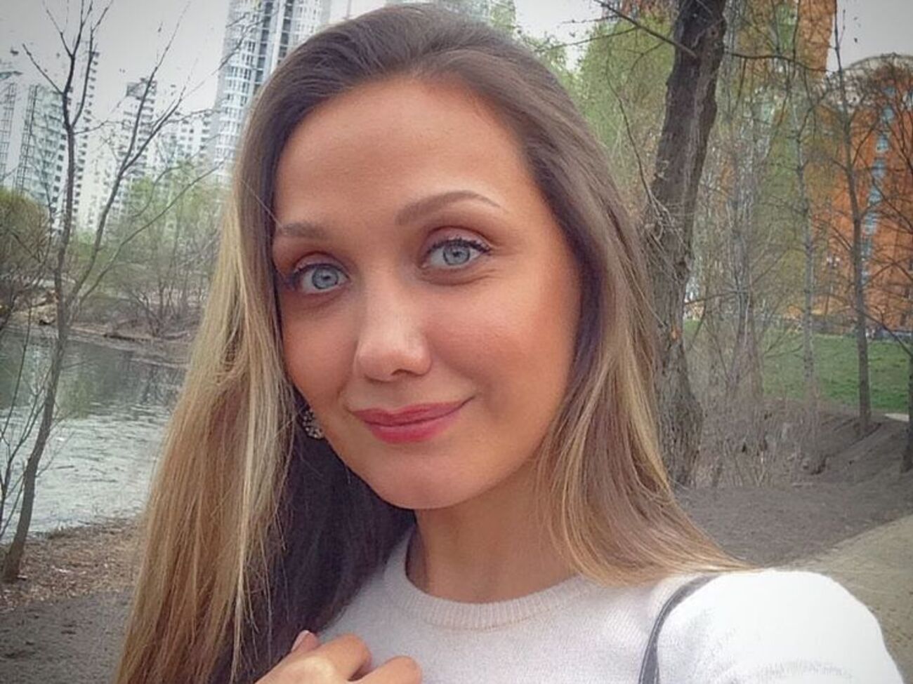 Врачи Власовой осторожны в прогнозах