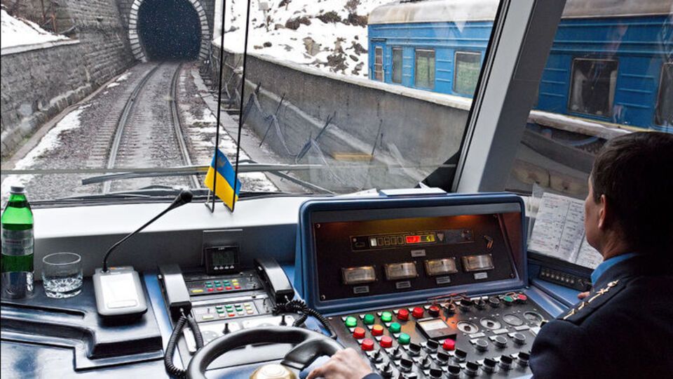 The Atlantic Council: <span>Украина имеет одну из самых длинных железнодорожных систем в Евразии, но чтобы этим воспользоваться, необходимо <span>избавиться от некачественного обслуживания, высоких транзитных налогов и повсеместной коррупции<