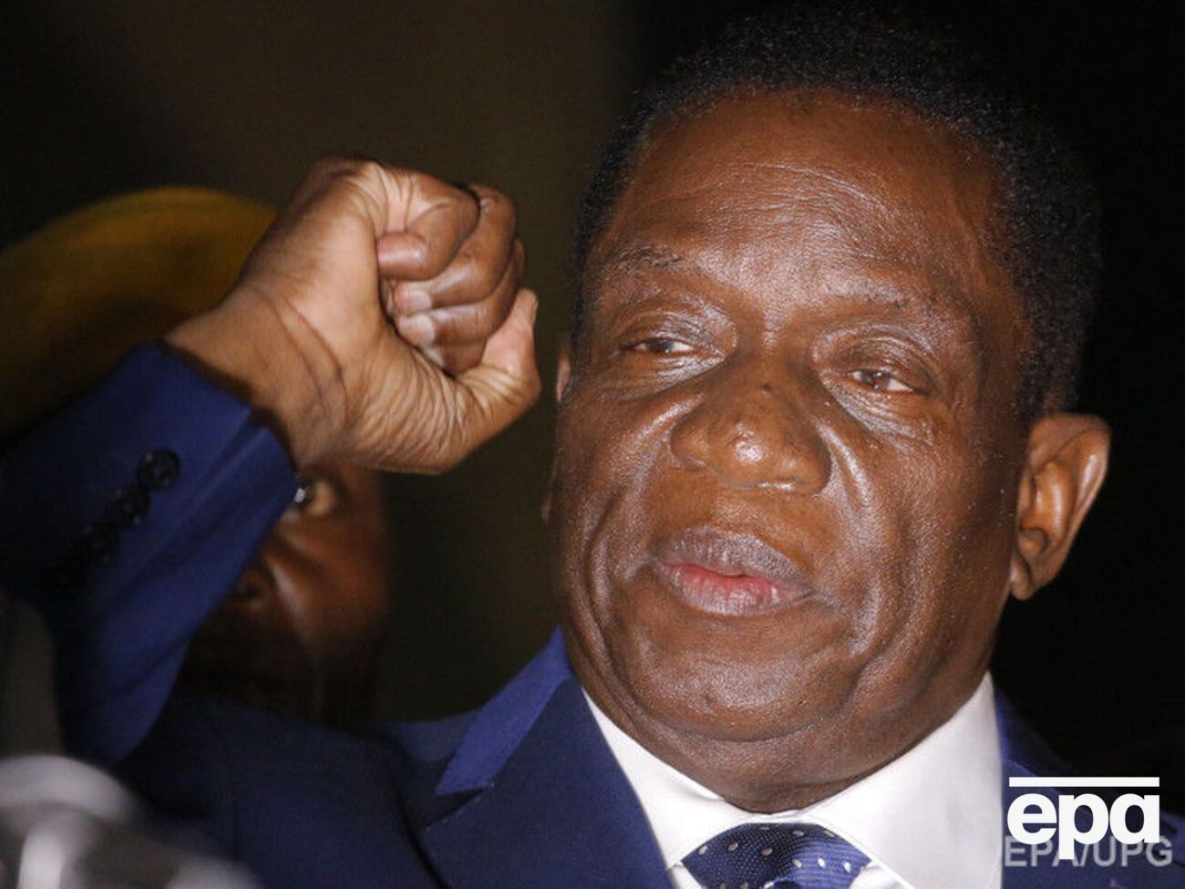 Мугабе просил иммунитета от судебного преследования