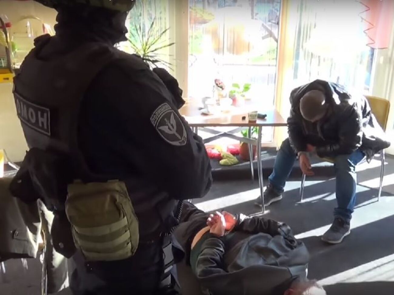 Затримували кримських татар російські спецпризначенці