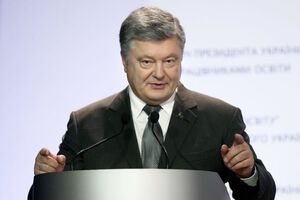 Порошенко вірить "у непорушний міжнародний фронт на захист людської гідності та свободи"