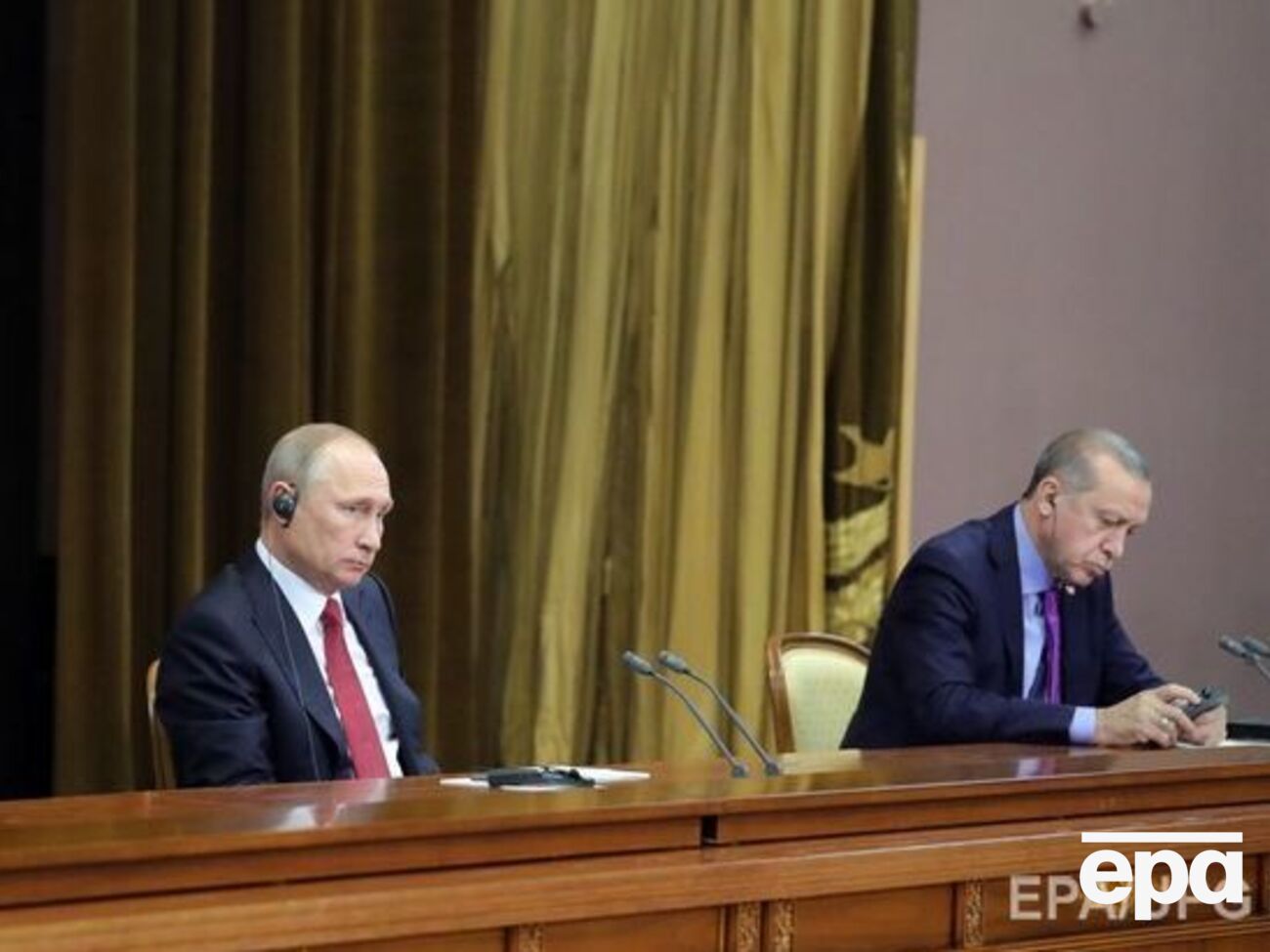 Путін впустив стілець Ердогана
