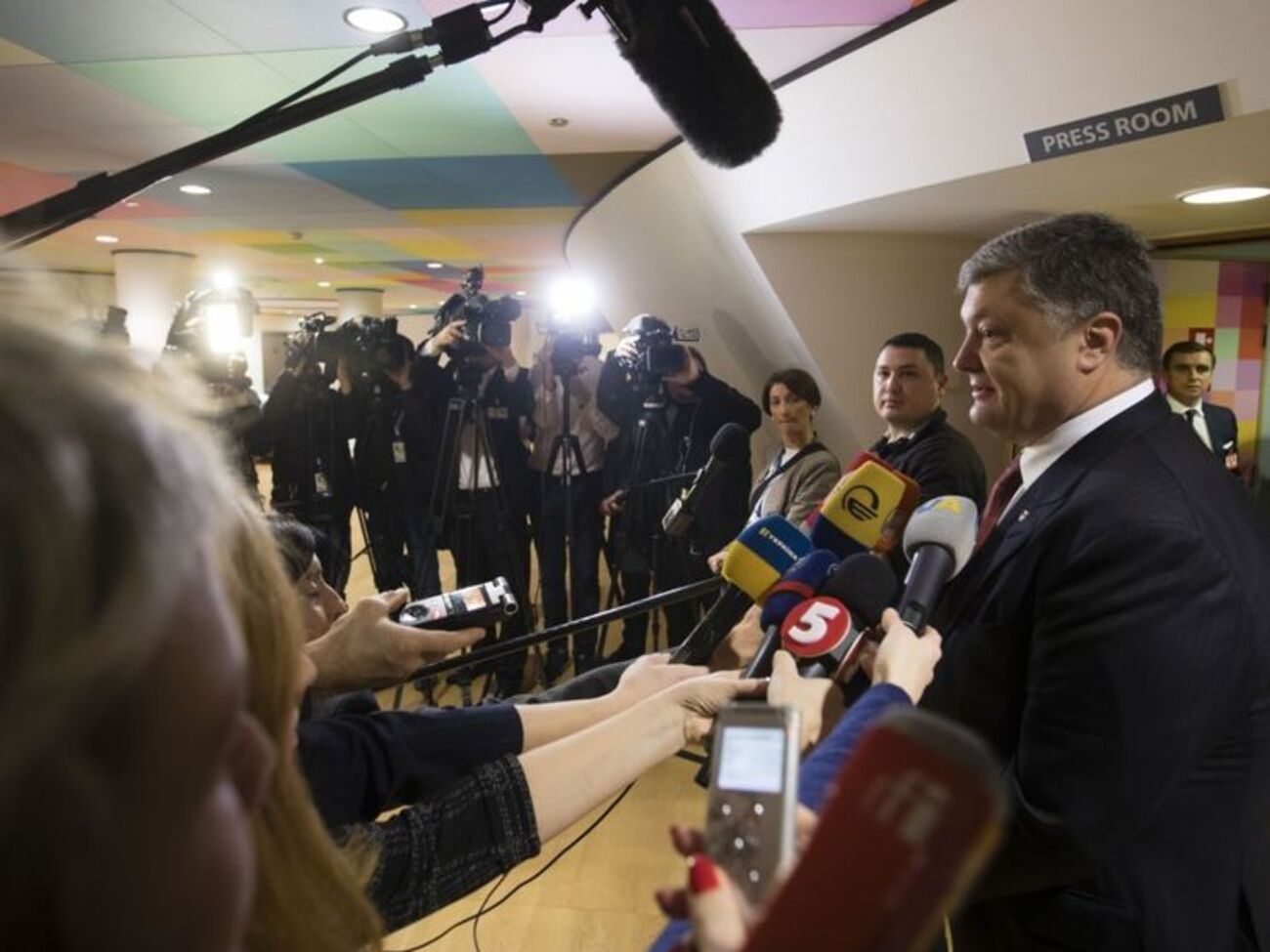 Порошенко: мы сможем превратить регион в крепость политической стабильности