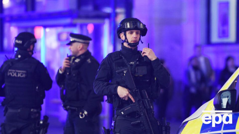 Станцію метро Oxford Circus відкрили після перевірки