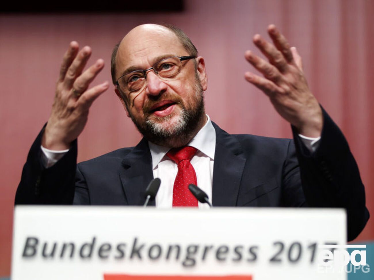 Шульц согласился участвовать в переговорах