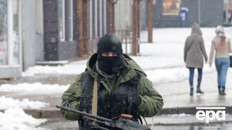 Пострадавшие от взрыва гранаты в Луганске госпитализированы в тяжелом состоянии