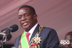 Отстранение от должности вице-президента страны Мнангагвы признано незаконным