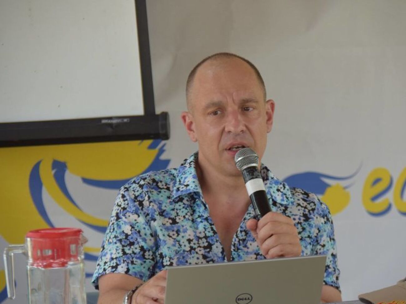 Окара:&nbsp;Все хохочут над не слишком острой экзальтированной Поклонской