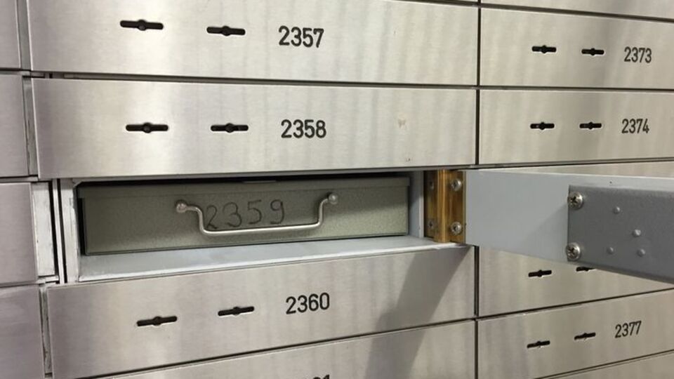 Повреждений в хранилище банка обнаружено не было, пишет РБК