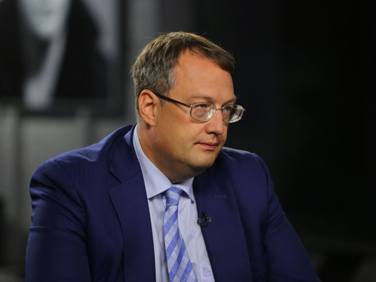 Геращенко отметил, что сын Попова должен понести наказание