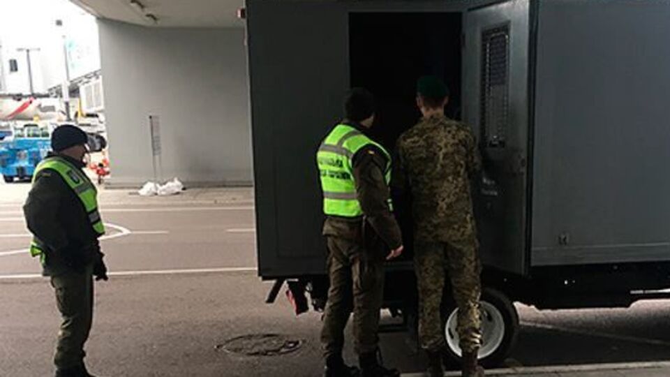 Поліція передала зловмисника колегам із Франції