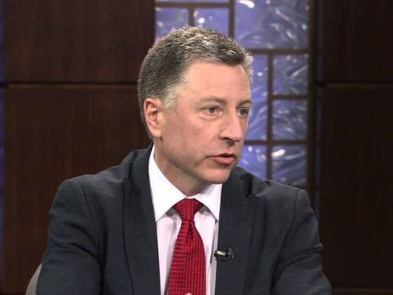 Волкер заявив, що на кожній зустрічі з помічником президента Росії порушує питання про Крим