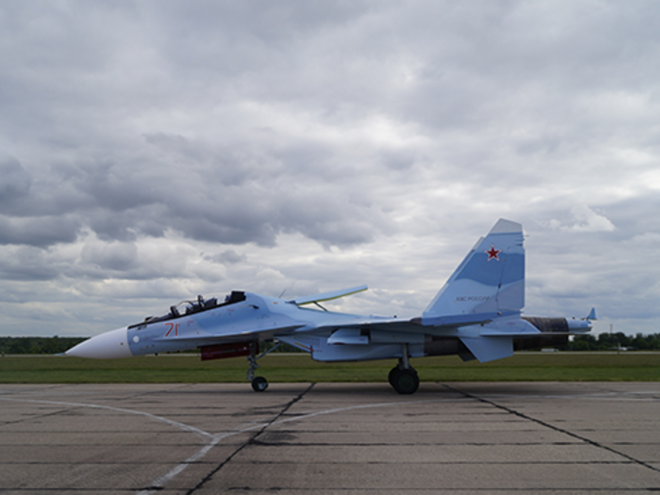 Су-30 перехопив американський розвідувальний літак