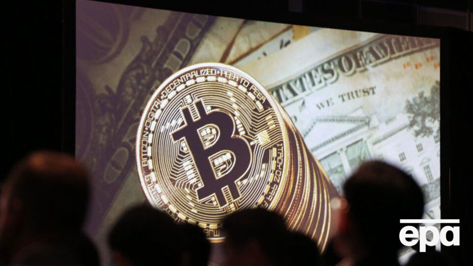 Стоимость биткоина растет