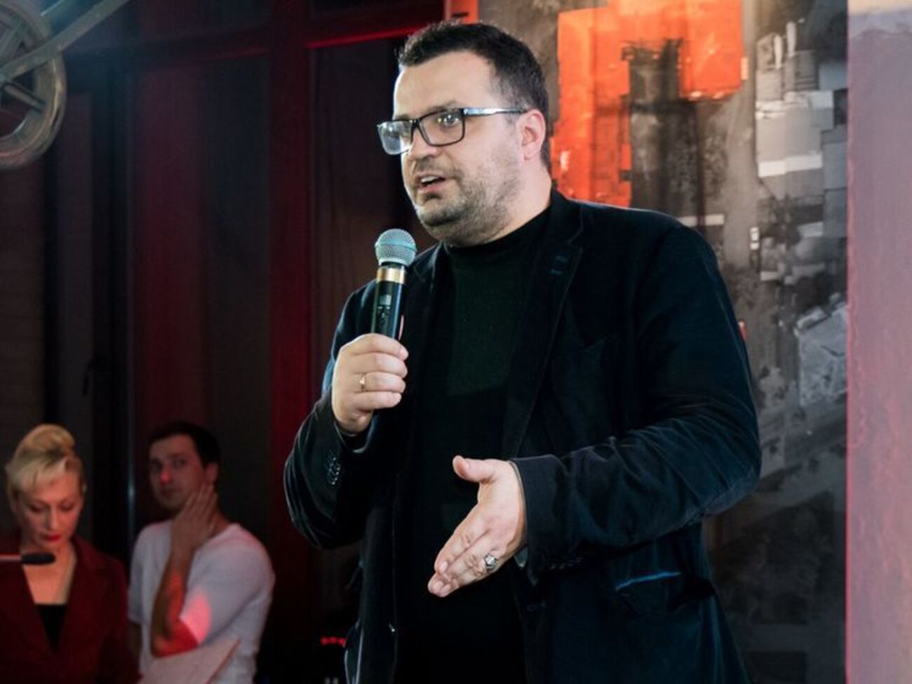 Ильенко:&nbsp;Наши актеры начинают играть в главных ролях, которые раньше доставались россиянам