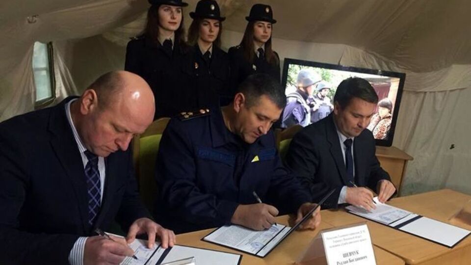 ДержНС та Вінницька ОДА підписали акт про закінчення робіт із розмінування території