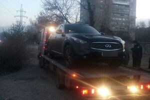 Після другого порушення Infiniti евакуювали на штрафмайданчик