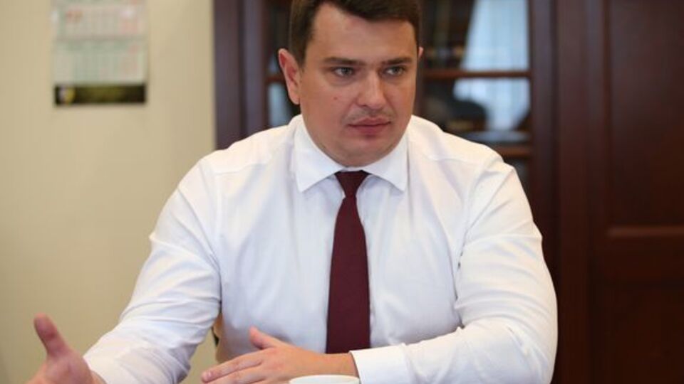 Сытник уверяет, что не нарушал закон