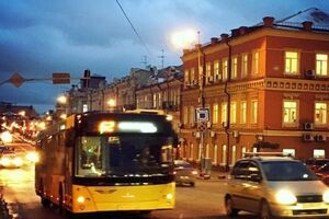Громадському транспорту в Києві дозволили не дотримуватися розкладу руху