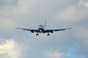 Низку рейсів в аеропорту Запоріжжя скасовано через ожеледицю