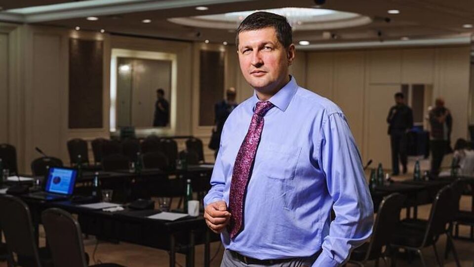 Нардеп Попов заявив, що йому дуже соромно за дії сина
