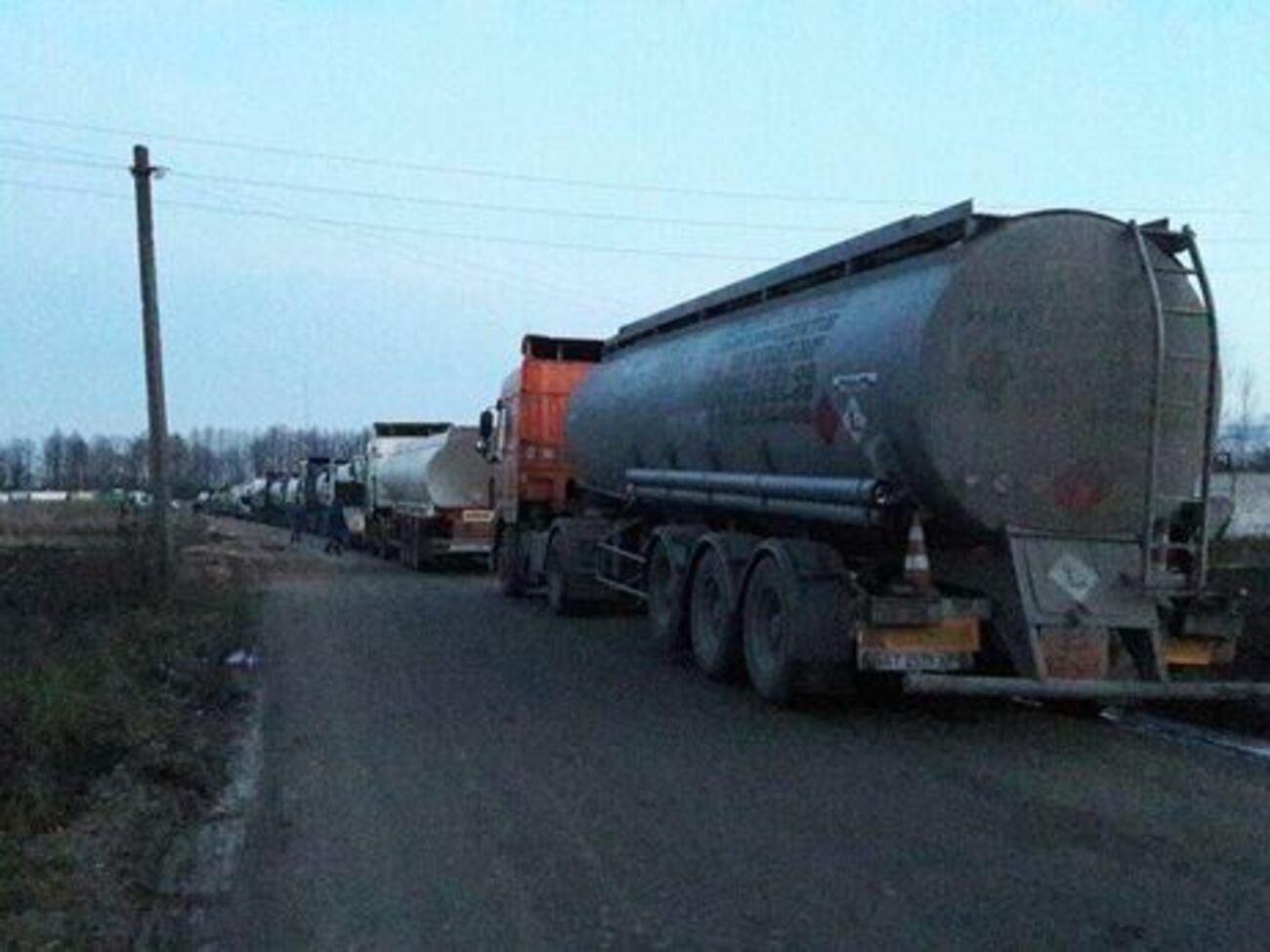 23 ноября движение "Визволення" заявило, что заблокировало в Новограде-Волынском незаконные поставки топлива