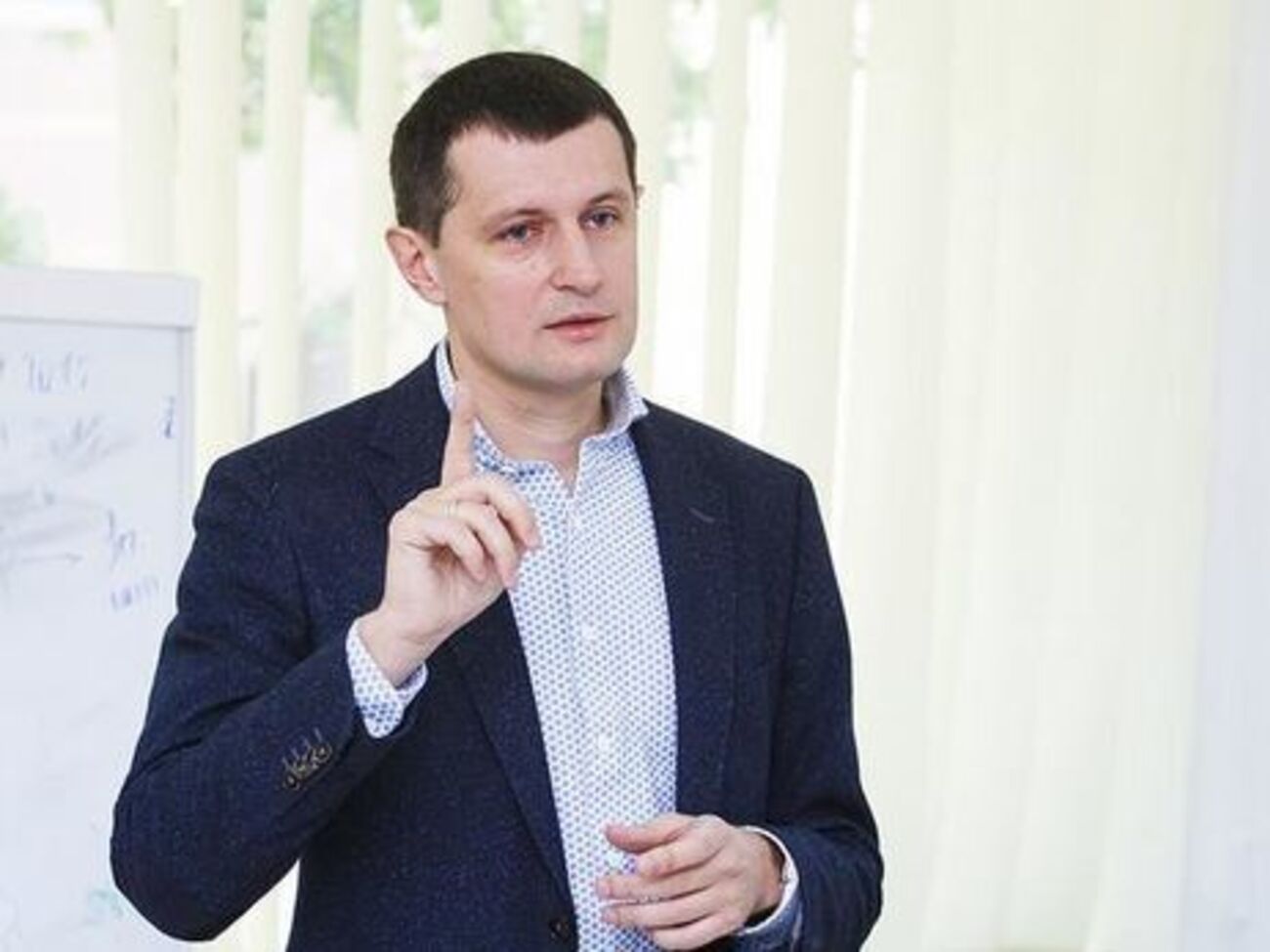 Роман Семенуха:&nbsp;Армянская делегация в знак протеста вышла из сессионного зала