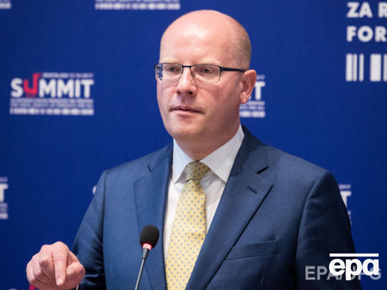 Министры кабинета Соботки будут выполнять свои обязанности до назначения нового правительства