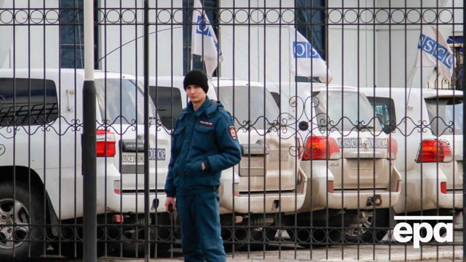 Про людину з новим автоматом повідомили в ОБСЄ