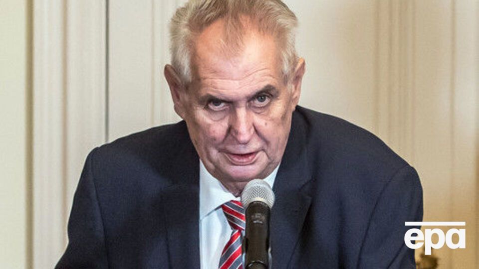 Земан посетит Россию в этом месяце