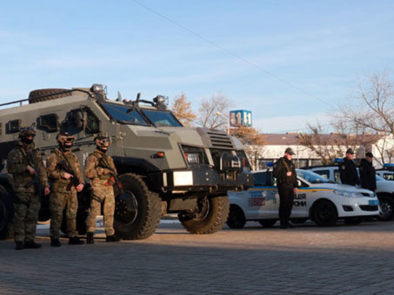 Полиция усилила меры безопасности в Мариуполе перед матчем с "Шахтером"