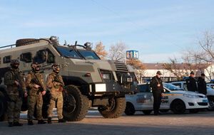 Полиция усилила меры безопасности в Мариуполе перед матчем с "Шахтером"