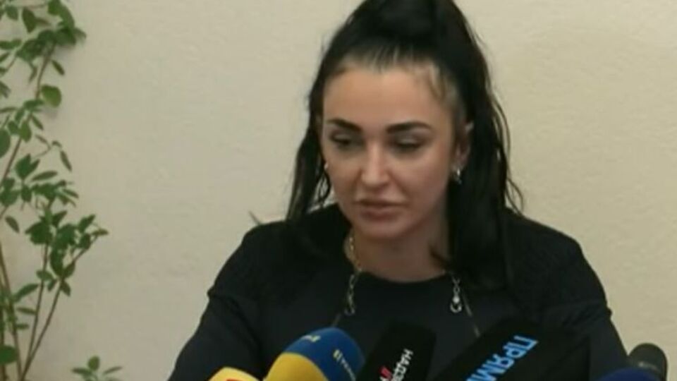Пімахова заявила, що 29 листопада чоловік спробував дати їй хабар