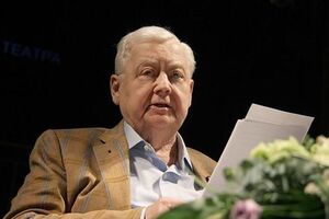 Табаков по-прежнему находится в реанимации